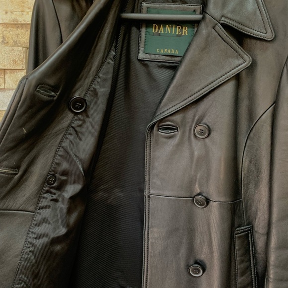 Danier Black Leather Lambskin Jacket, XS/S - Picture 5 of 6